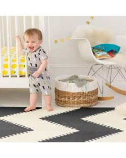 Skip Hop Playspot Interlocking Foam | Black &amp; Cream -Cheap Baby Products Store 77ac02ffd6f6e44f17dca5fce4d0f165984b2977 1