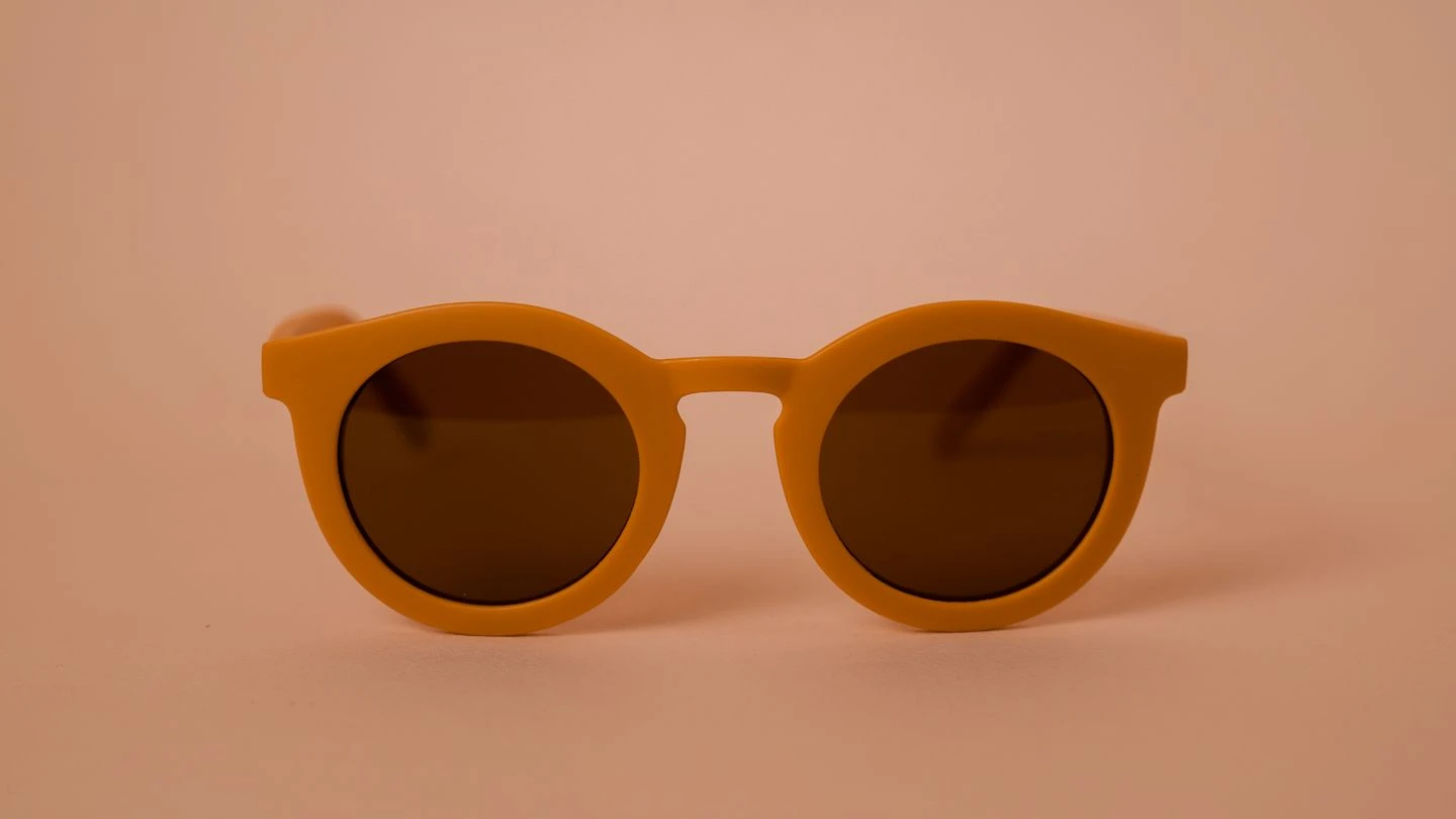 Sustainable Sunglasses | Golden 2 Sustainable Sunglasses | Golden - Image 2