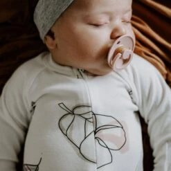 Footies| Abstract Floral Alls -Cheap Baby Products Store Goumi Capri 09 2019 Tjaden 6 740x 6a8ff351 a9b6 4da7 88d7 0f074d472440